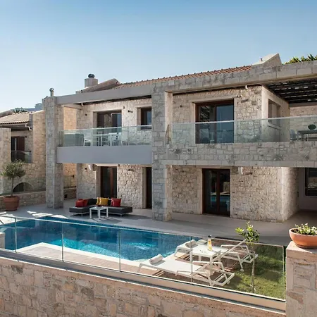 Omega House In Crete *